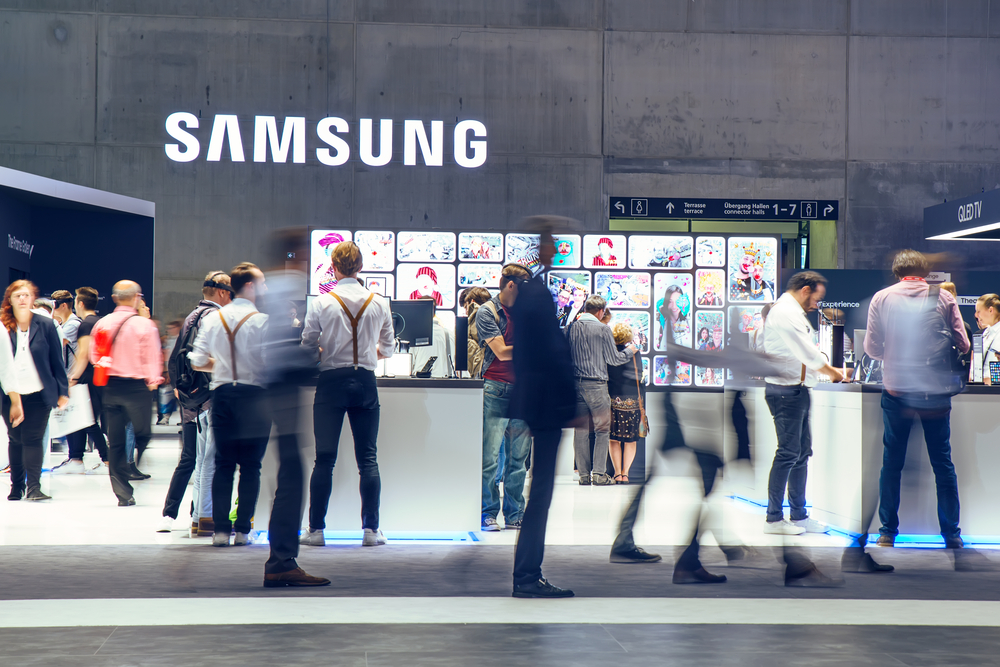 Samsung Sued For Copying The Smartwatch Designs Allegedly
